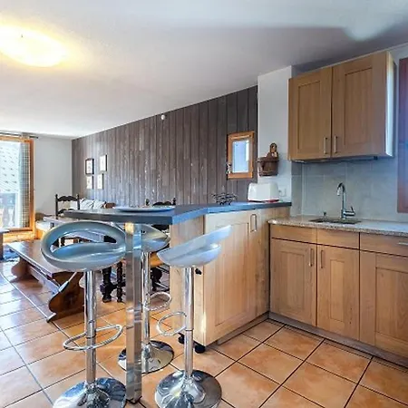 Holiday home 6 Pieces Sur Les Pistes A La Plagne, 10 Pers, Garage, Balcon, Ensoleille, Ski-in/ski-out - Fr-1-351-85 La Plagne